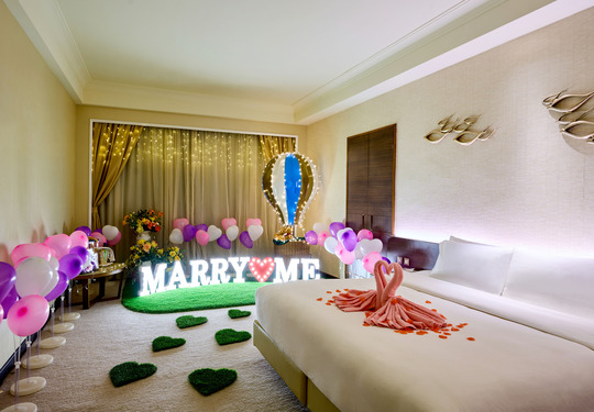 Hong Kong Gold Coast Hotel | Say Yes! Proposal Package