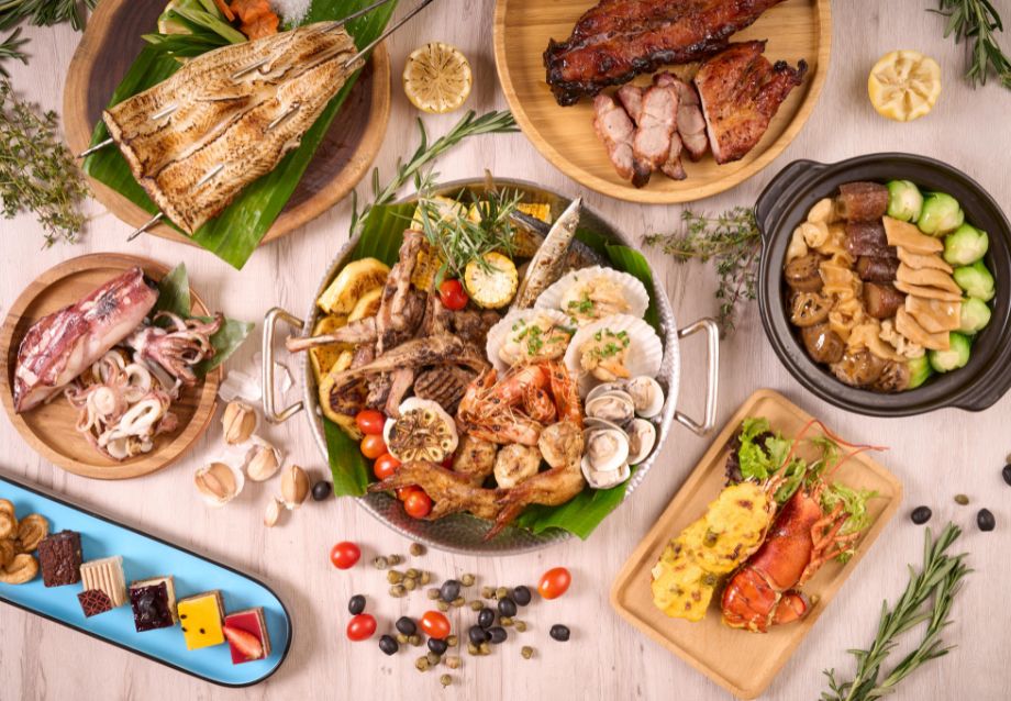 [Buy 1 Get 2 Free] Seafood Parade Dinner Buffet