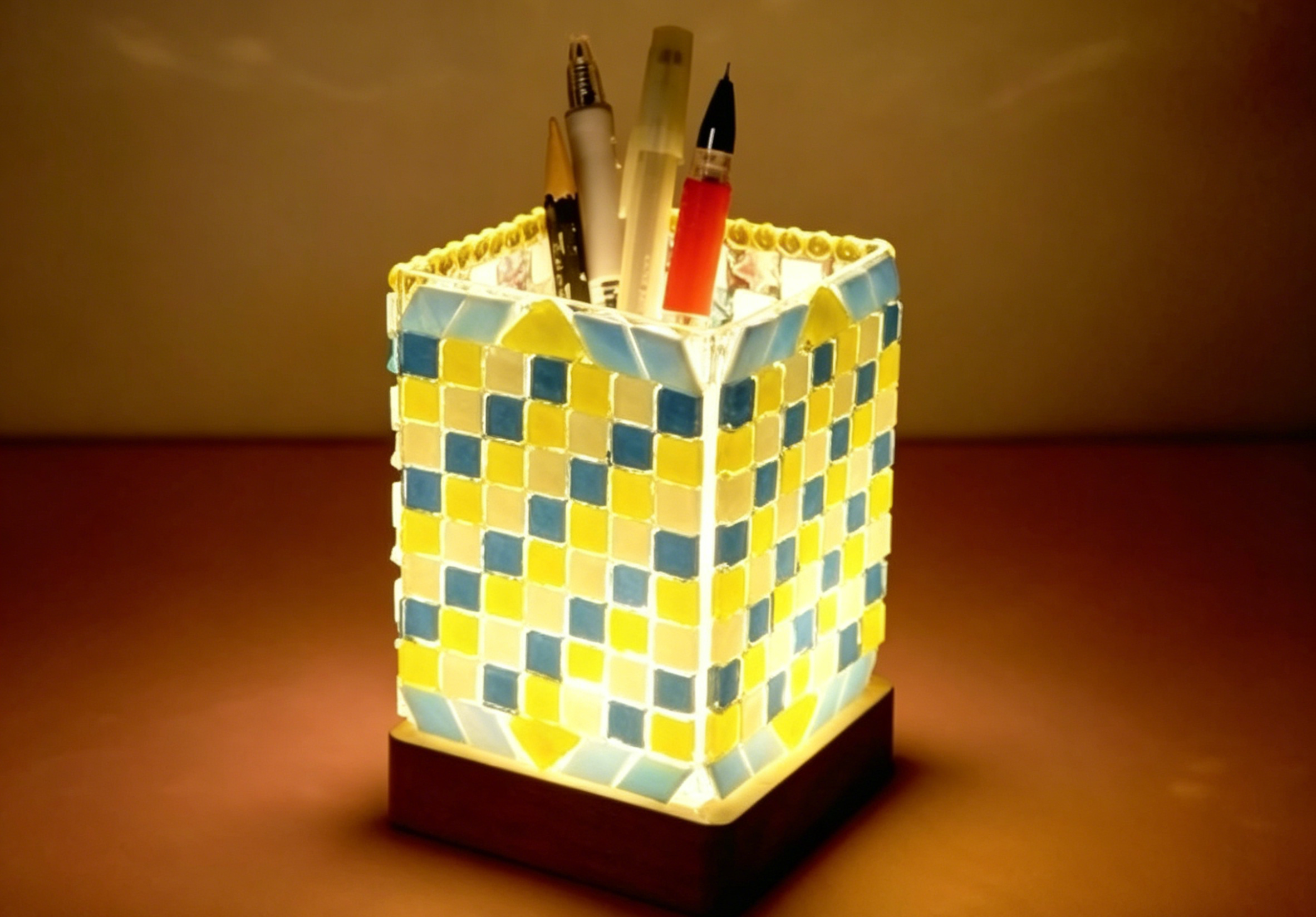MOSAIC GLOW PEN HOLDER WORKSHOP