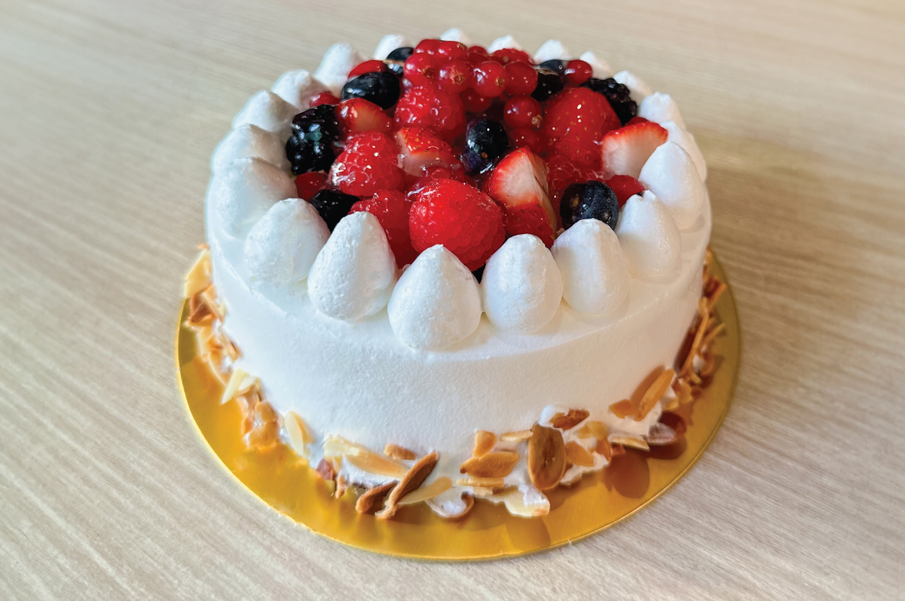 2024_Fresh-Fruit-Cream-Cake
